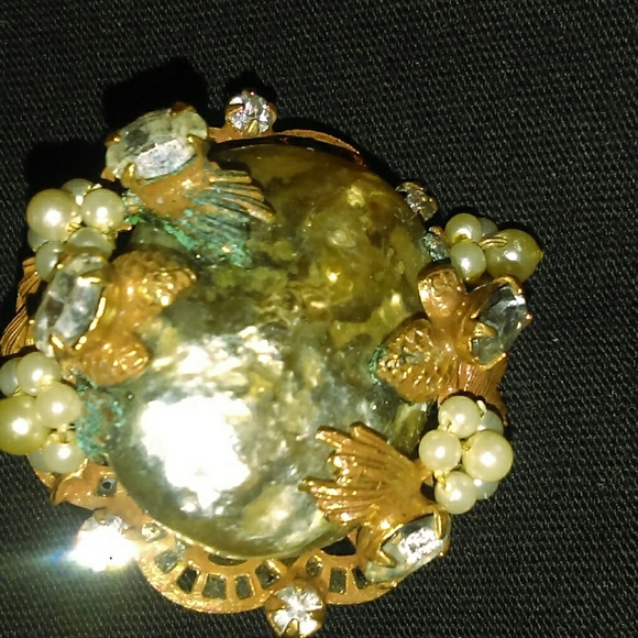 Vintage Pin - Picture 1 of 5